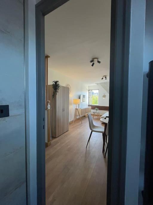Appartamento Duplex Bord De L'Eure - Parking Inclus - Jolie Vue Sur La Cathedrale Chartres Esterno foto